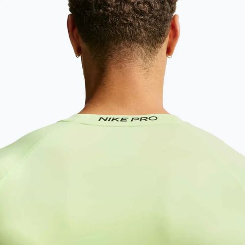 Férfi edző hosszú ujjú póló Nike Pro Dri-Fit Tight Fitness light liquid lime/black