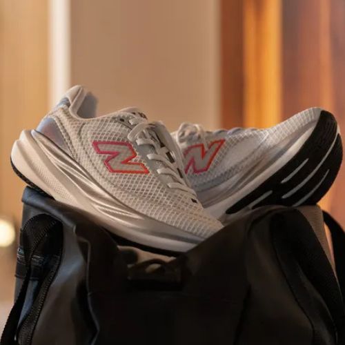Női futócipő  New Balance 1080's V15 103 white/pink heat/tangerine heat