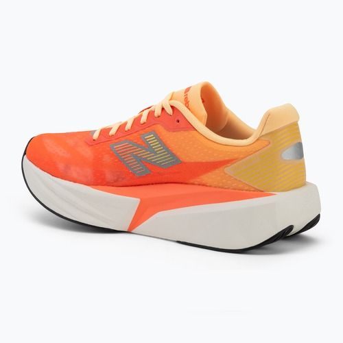 Női futócipő New Balance FuelCell Rebel V5 tangerine heat/silver metallic