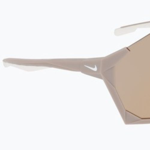 Napszemüveg Nike Charged Shield matte college grey/gold mirror