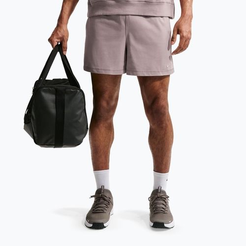 Férfi rövidnadrág Nike Athletic Club Dri-Fit 5" light violet ore/pale ivory/light violet ore