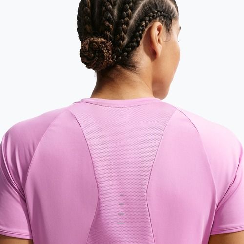 Női futópóló Nike Swift Dri-Fit light magenta