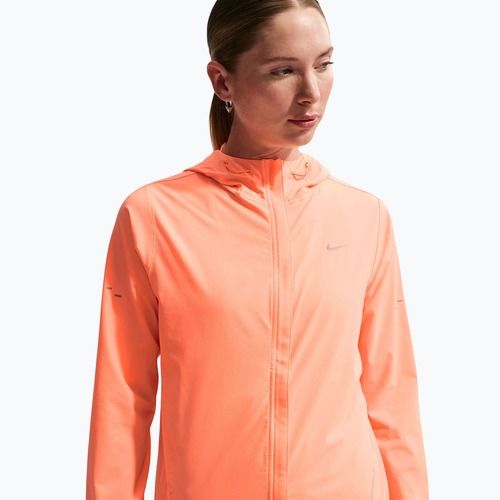 Női futódzseki Nike Swift Repel Packable orange pulse