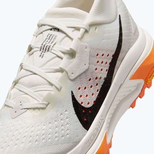Női futócipő Nike ACG Zegama Trail summit fehér/phantom/biztonsági narancs/fekete