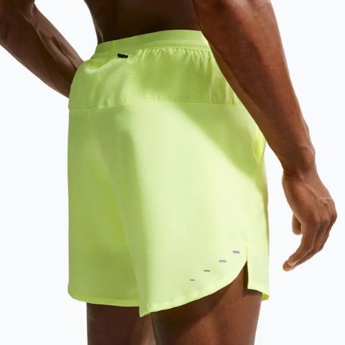 Férfi futóshort Nike Stride Dri-Fit 2in1 7" volt ice