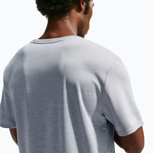 Férfi futópóló Nike Miler Dri-Fit UV grey fog/particle grey