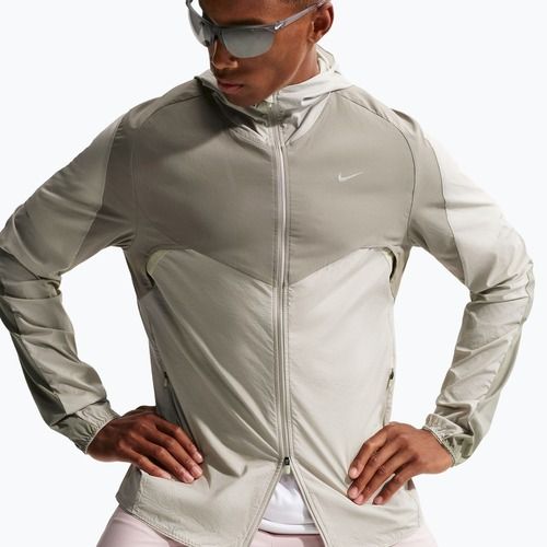 Férfi futódzseki Nike Stride Dri-Fit light army/spruce fog