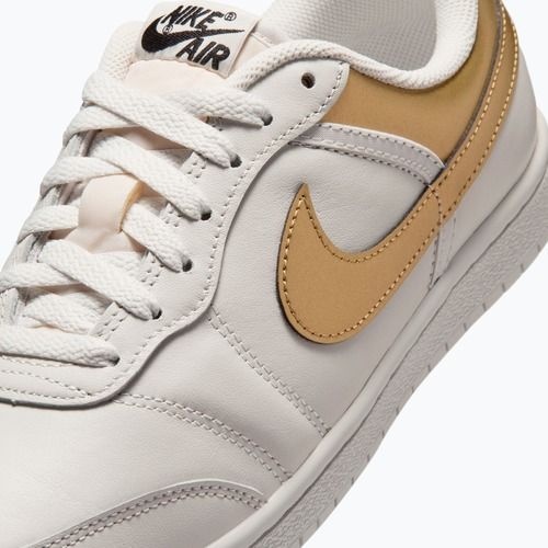 Női cipő Air Jordan Skyline Low swan/black/metallic gold