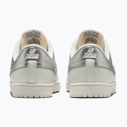 Női cipők Nike Air Jordan Skyline Low swan/black/metallic silver