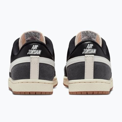 Női cipők Nike Air Jordan Skyline Low black/sail/gum med brown/summit white