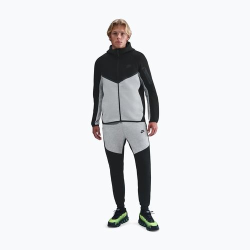 Férfi nadrág Nike Tech Joggers black/dark grey heather/black