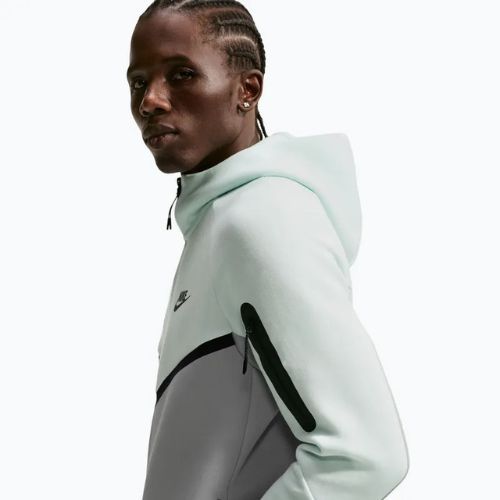 Férfi pulóver Nike Tech Windrunner Full Zip barely green/light silver/black