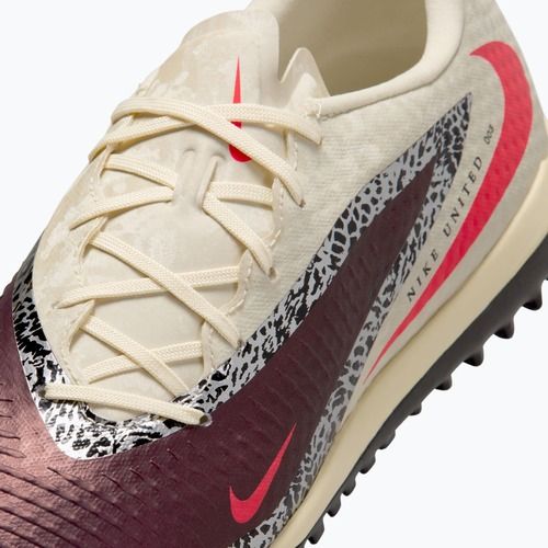 Férfi futballcipő Nike United Phantom 6 Low Academy TF burgundy crush/fossil/university red