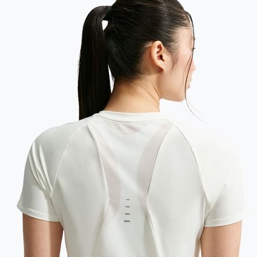 Női futó póló Nike Swift Dri-Fit sail