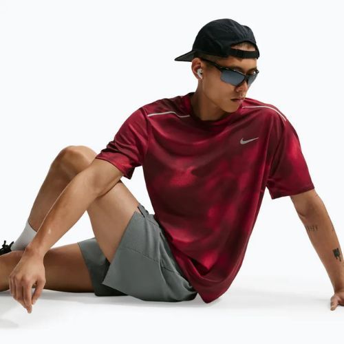 Férfi futó póló Nike Miler light crimson