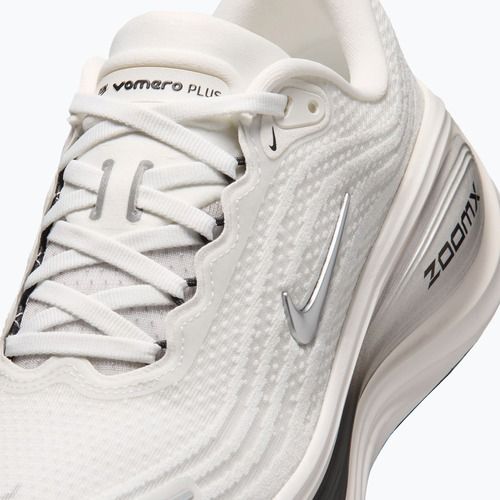 Női futócipők Nike Vomero Plus summit white/sail/metallic silver