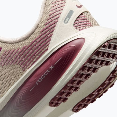 Nike Vomero 18 futócipő cream ii/sail/pink smoke