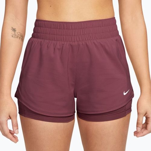 Női edző rövidnadrág Nike One pink smoke/white