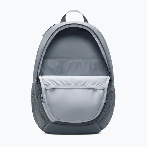 Városi hátizsák Nike Heritage Sweep 25 l smoke grey/smoke grey/white
