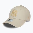 Női New Era Metallic Logo 9Forty New York Yankees baseball sapka világos bézs színben.