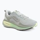 Férfi futócipő Nike Vomero 18 light silver/barely volt/college grey