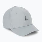 Ellenzős sapka Jordan Rise Structured Metal Jumpman light smoke grey/R511