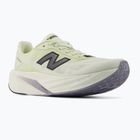 Női futócipők New Balance FuelCell Rebel V5 pistachio butter/sea salt