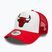Férfi New Era Team Colour Block Trucker Chicago Bulls nyitott misc baseball sapka