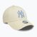 New Era League Essential 9Forty New York Yankees baseball sapka világos bézs színben