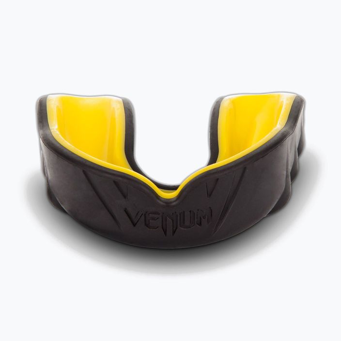 Venum Challenger egyszemélyes állkapocsvédő fekete és sárga 0618 3