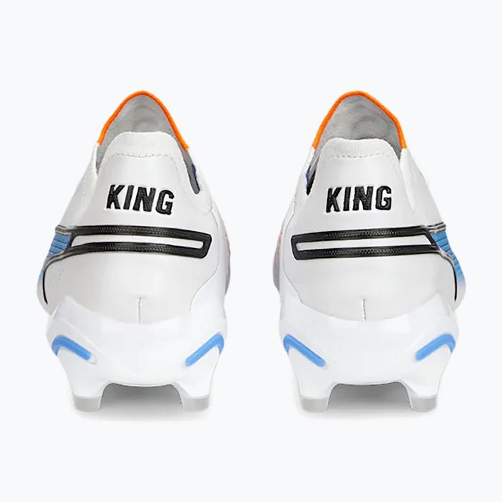 PUMA King Ultimate FG/AG férfi futballcipő puma fehér/puma fekete/kék csillogás/ultranarancs 14