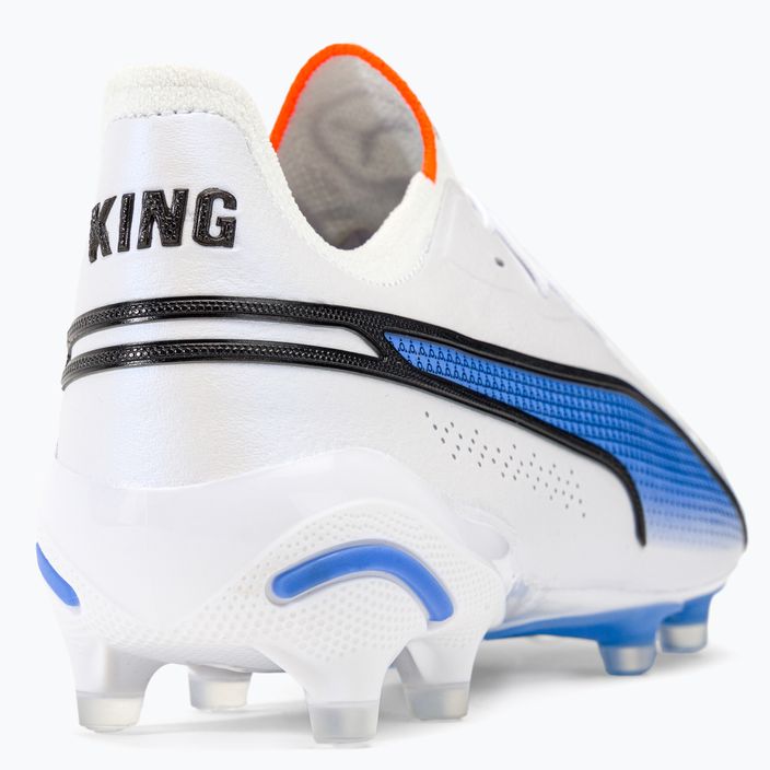 PUMA King Ultimate FG/AG férfi futballcipő puma fehér/puma fekete/kék csillogás/ultranarancs 9