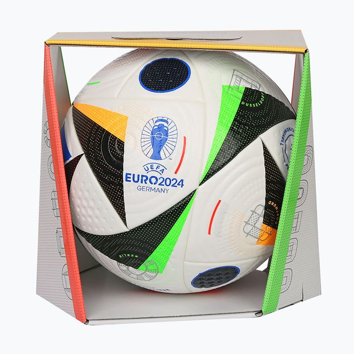 Adidas Fussballiebe Pro labda fehér/fekete/világító kék méret 5 6