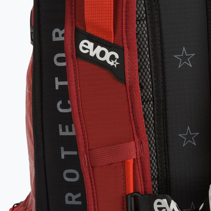 EVOC FR Trail kerékpáros hátizsák piros 100102516 6