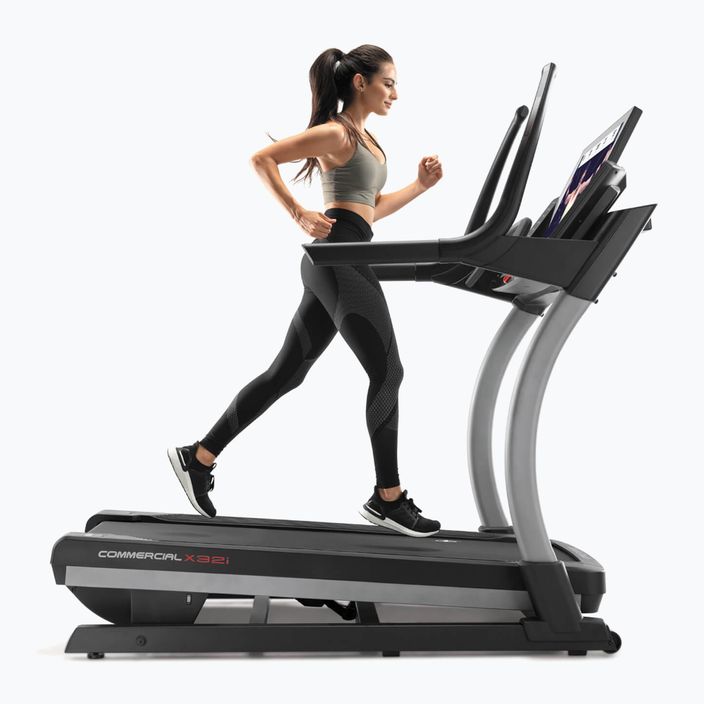 NordicTrack Incline X32i fekete elektromos futópad 3