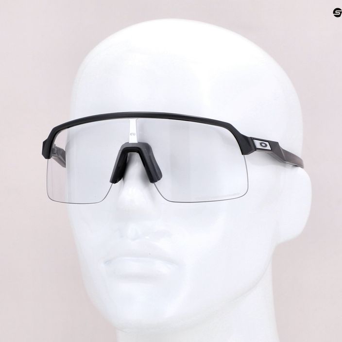 Oakley Sutro Lite matt karbon/tiszta fotokróm kerékpáros szemüveg 0OO9463 12