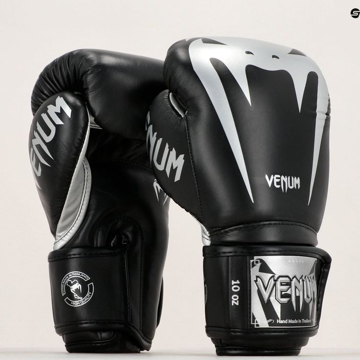 Venum Giant 3.0 fekete és ezüst bokszkesztyű 2055-128 10