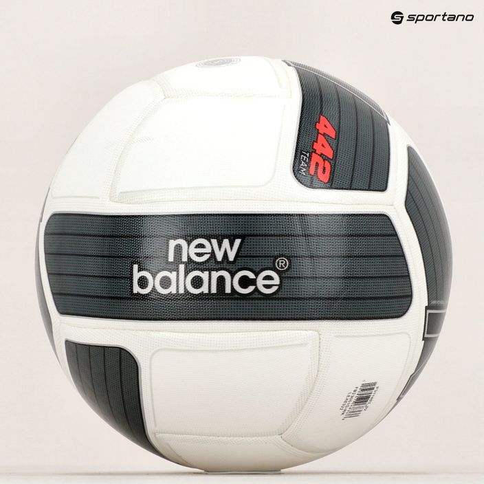 New Balance FB23001 NBFB23001GWK 5 méretű futball labda 5