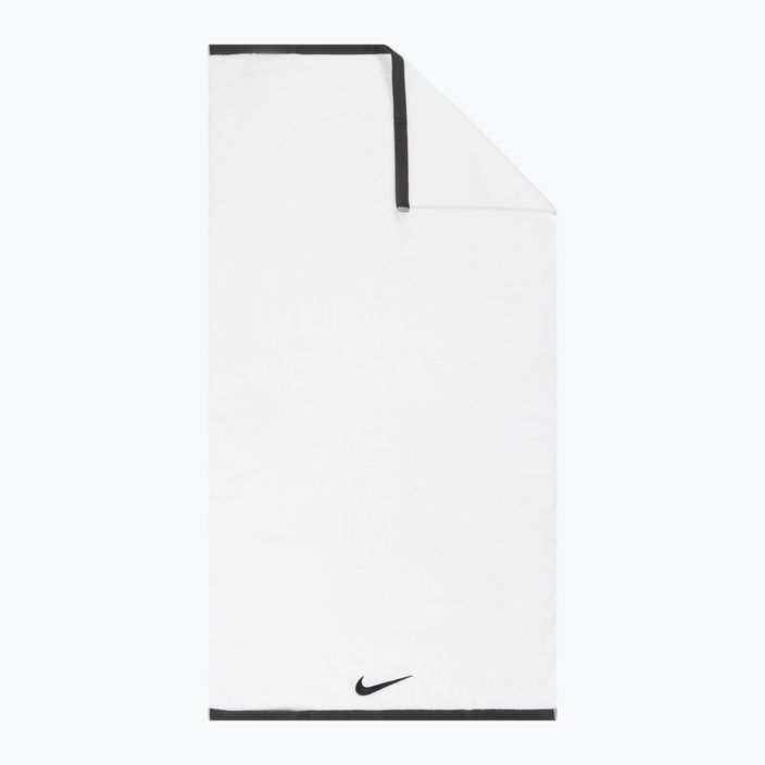 Nike Fundamental nagyméretű törölköző fehér N1001522-101