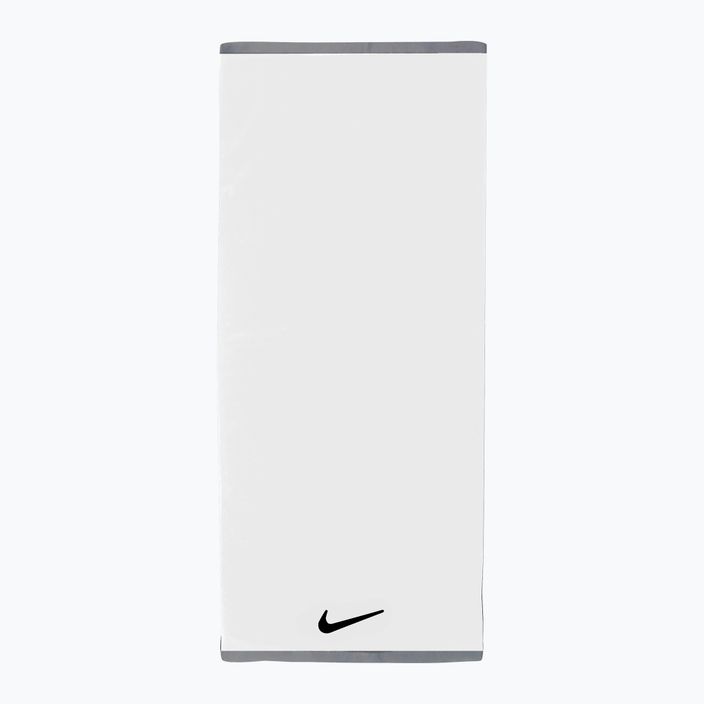 Nike Fundamental nagyméretű törölköző fehér N1001522-101 4