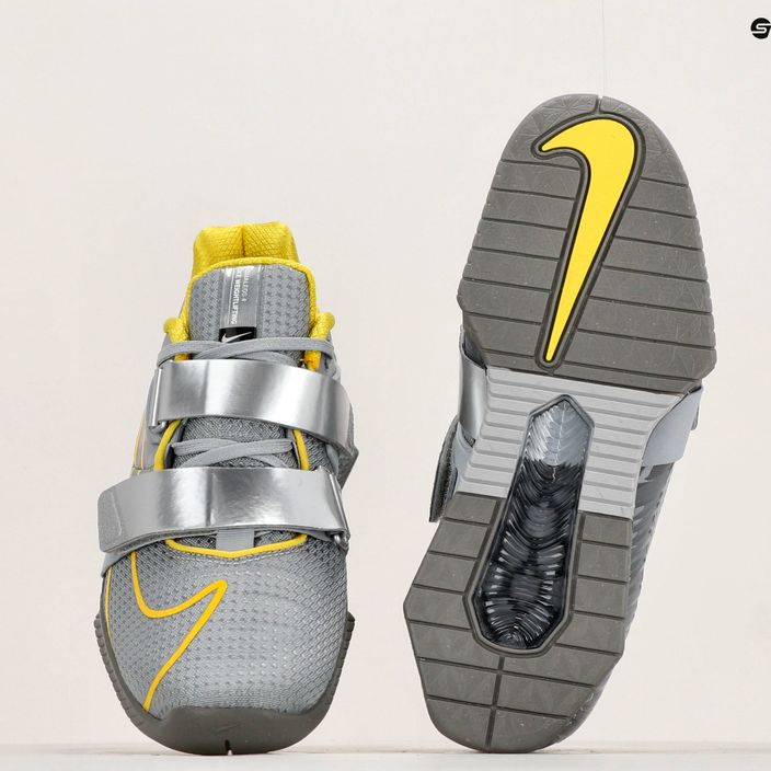 Nike Romaleos 4 súlyemelő cipő farkas szürke/világítás/blk met ezüst 8