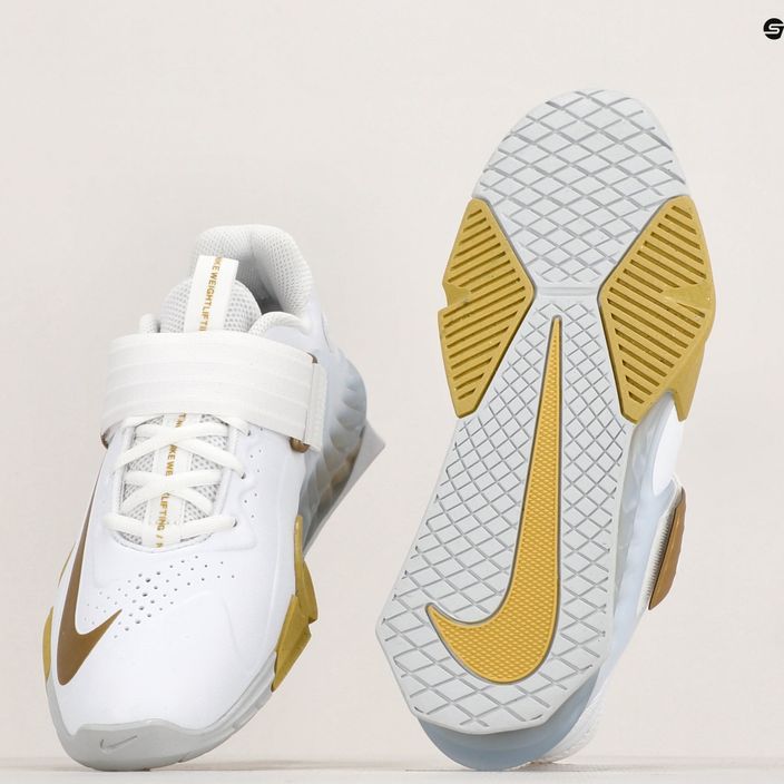 Nike Savaleos fehér/fekete vasszürke súlyemelő cipő 8