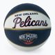 Mini kosárlabda Wilson NBA csapat Retro Mini New Orleans Pelicans tengerészkék WTB3200XBBNO