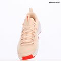 Női edzőcipő Nike Free Metcon 6 guava ice / light wild mango / wFehér 9