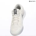 Női röplabdacipő Nike Hyperquick Court Flight SE smmit fehér/metál ezüst/tiszta platina 18
