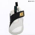 Gyerekcipők Nike Team Hustle D 12 white/black/clear emerald/topaz gold 6