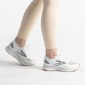Brooks Levitate StealthFit 6 női futócipő szürke 1203851B170 2