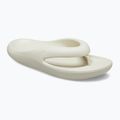 Crocs Mellow Recovery csont flip flopok 8