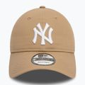 New Era League Essential 9Twenty New York Yankees baseball sapka világos bézs színben 2