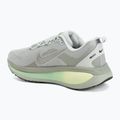 Férfi futócipő Nike Vomero 18 light silver/barely volt/college grey 3